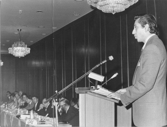 1976 (3) '76 Olimpiyatları sonrasında İstanbul'da yapılan Avrupa Milli Olimpiyat Komiteleri toplantısında TMOK sporcusu olarak yaptığım konuşmadan.